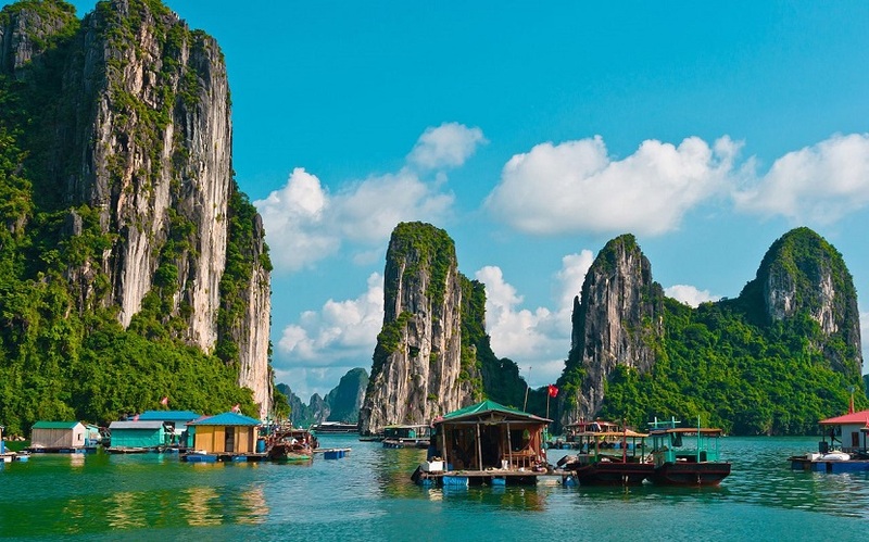 越南旅遊下龍灣: 探索的驚人之美