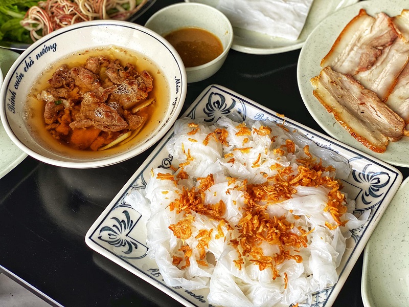 河南美食是地方文化中不可或缺的一部分。Phu Ly Banh Cuon、武岱村紅燒魚、鱸魚粉絲等特色菜都具有傳統風味，反映了這裡人民的日常生活