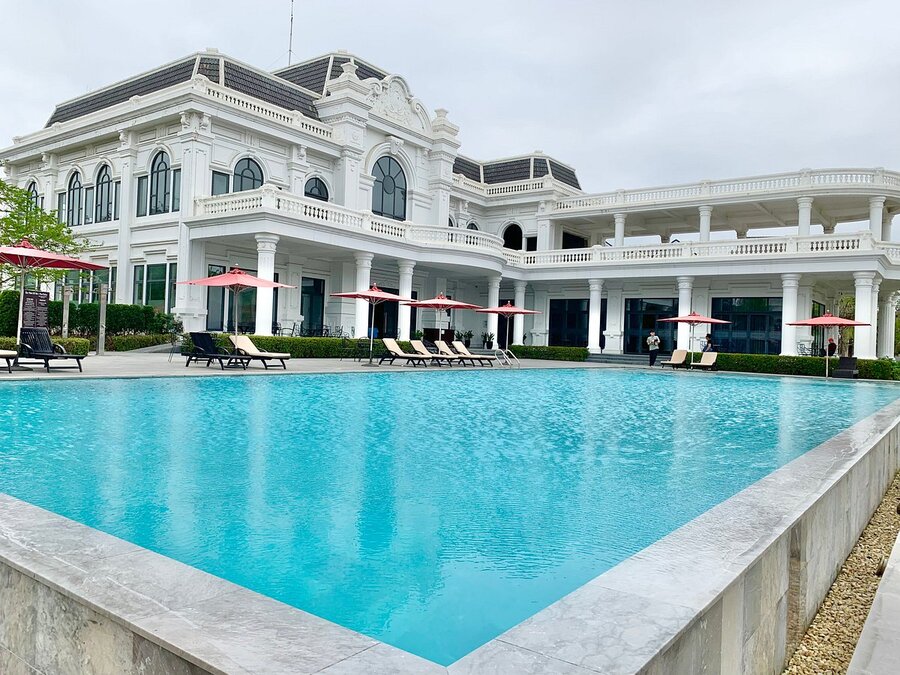 Paradise Suites Ha Long
