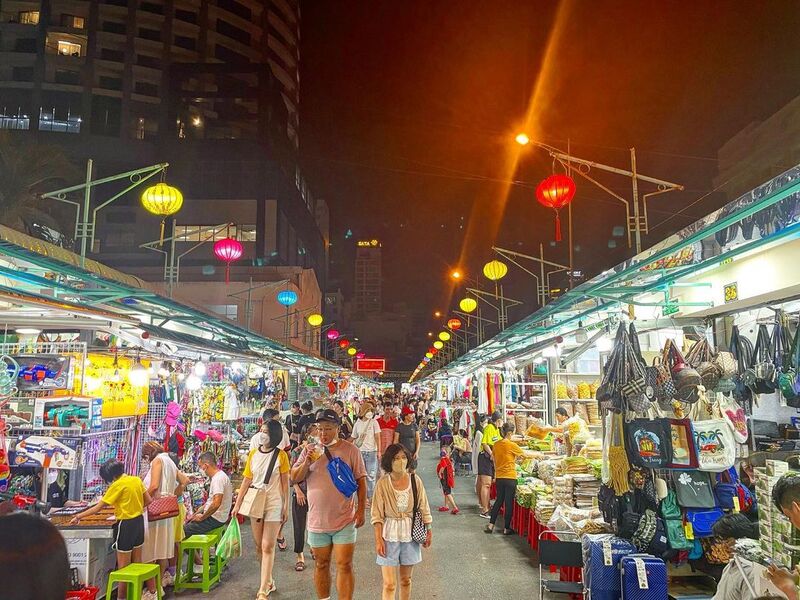  芽莊夜市