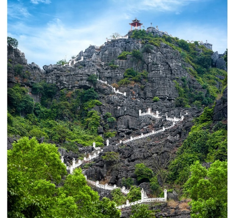 舞山 (Hang Múa)