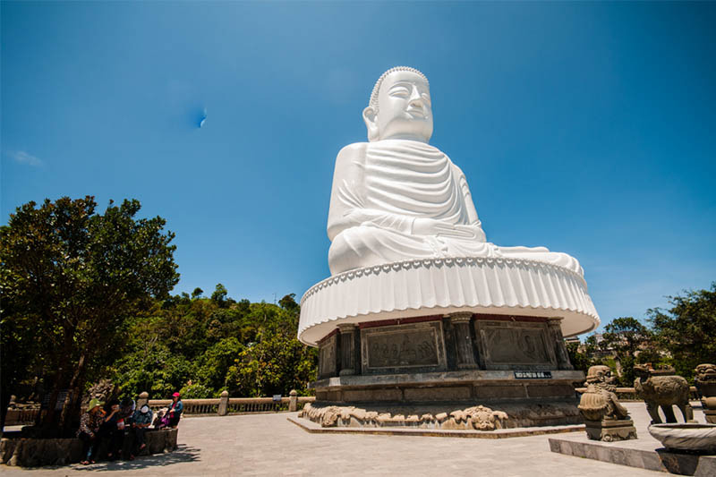 靈應寺與佛像