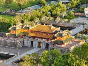 順化是一座四季皆有不同魅力的城市,無論是春日的溫暖、夏季的活力、秋天的詩意還是冬日的寧靜,都能為遊客帶來獨特的體驗。