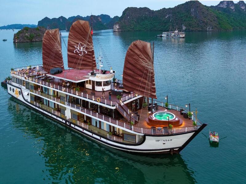 吉婆島的探索之旅擁有許多有趣的景點和活動體驗。