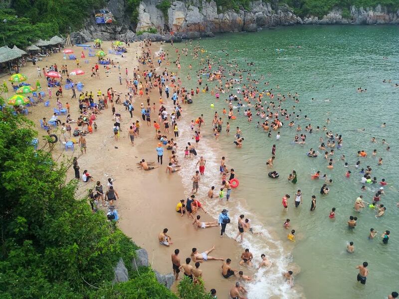 吉婆島海灘游