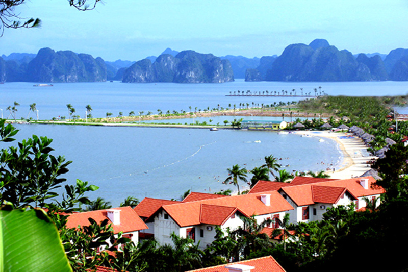 您可以自由前往各大沙灘，如Cát Cò 1、Cát Cò 2、Cát Cò 3及Tùng Thu海灘，享受海灘浴。