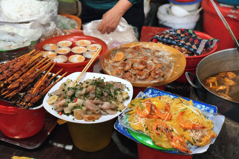 順化夜市融合了購物、美食和娛樂,是您探索越南文化與當地生活的完美場所。