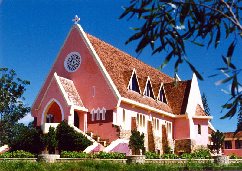 瑪麗修道院(Nhà thờ Domaine de Marie) – 法式哥德式建築的浪漫