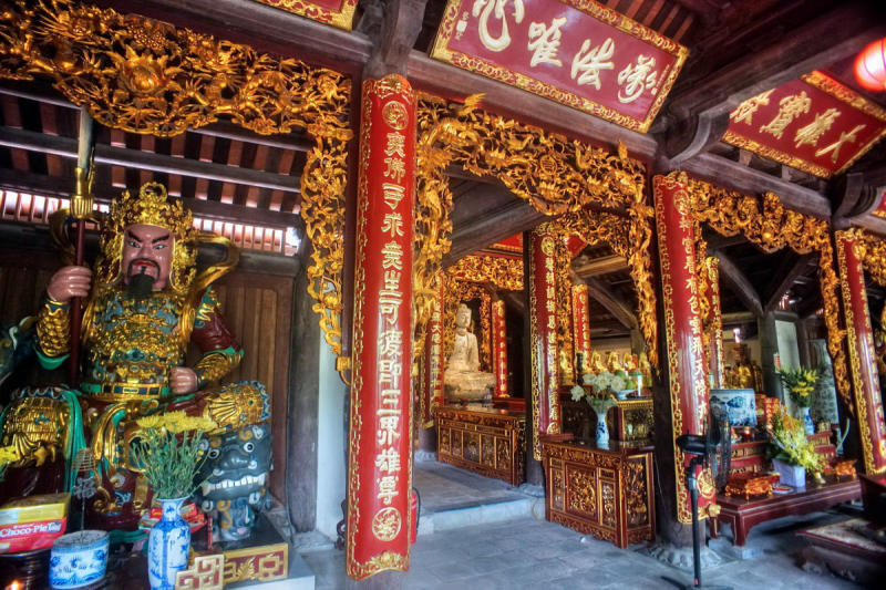 探索神聖的祠廟區域