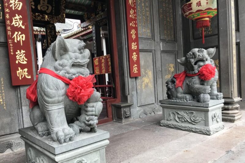 左右兩側供奉區