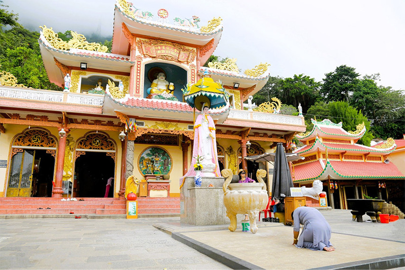 靈山仙石寺是西寧最美的寺廟之一