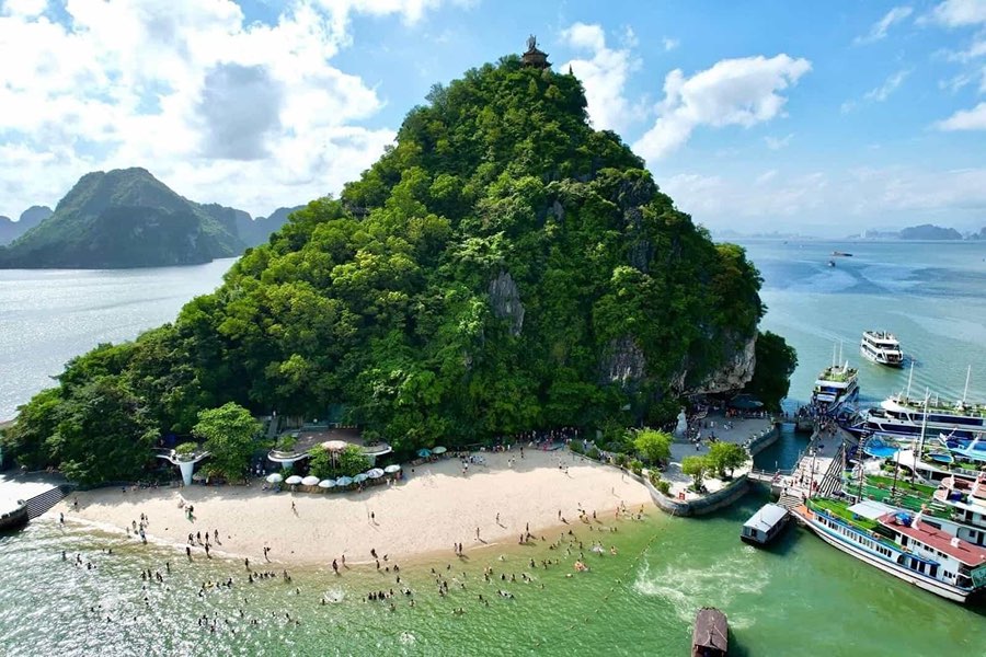 登上Titop島：從山頂俯瞰下龍灣壯麗全景
