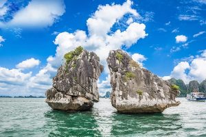 欣賞象徵性地標:雞公石(斗雞石)