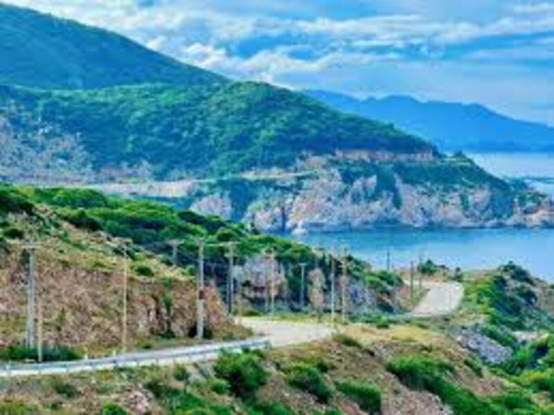 越南最美的濱海公路之一