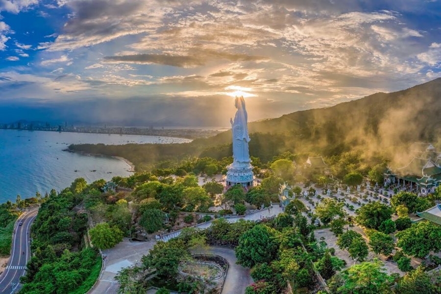 參拜靈應寺