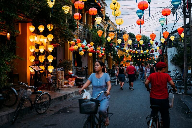 會安夜市是探索會安街頭美食風味的理想之地。