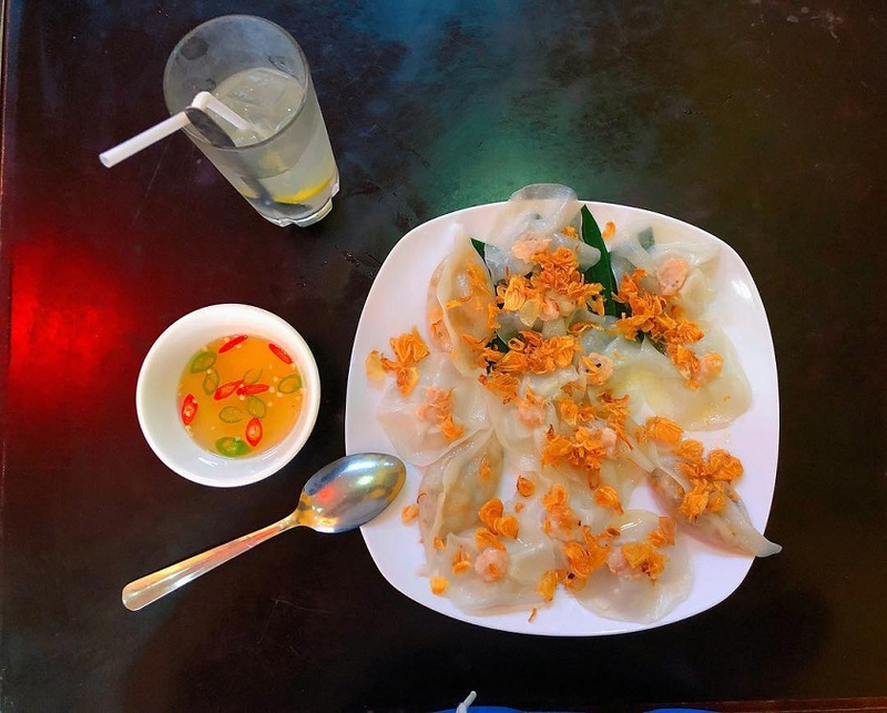 一盤超美味的會安白玫瑰餅令人難以抗拒