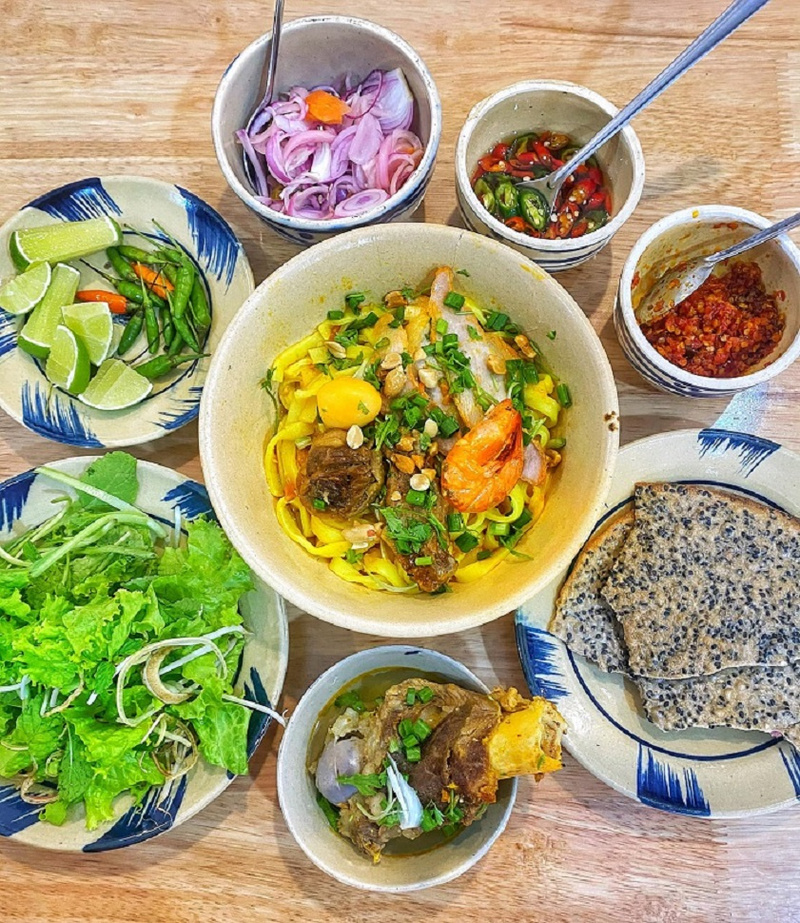 廣南米線是會安美食街區中最具代表性的料理之一