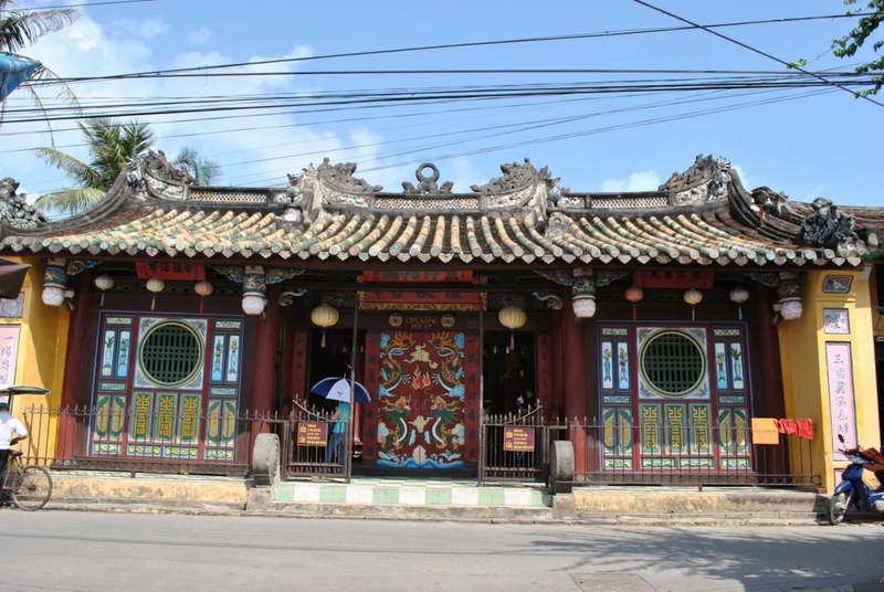 參觀關公廟，體驗會安古鎮富有靈性的會安景點文化底蘊。