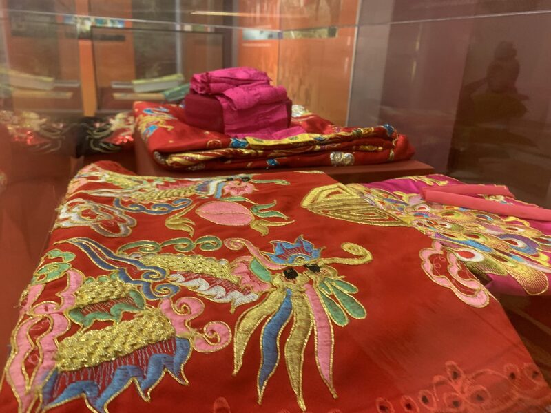 第一展廳面積140平方米，展示永福省各民族（京族、山由族、高蘭族、瑤族）的文化生活。