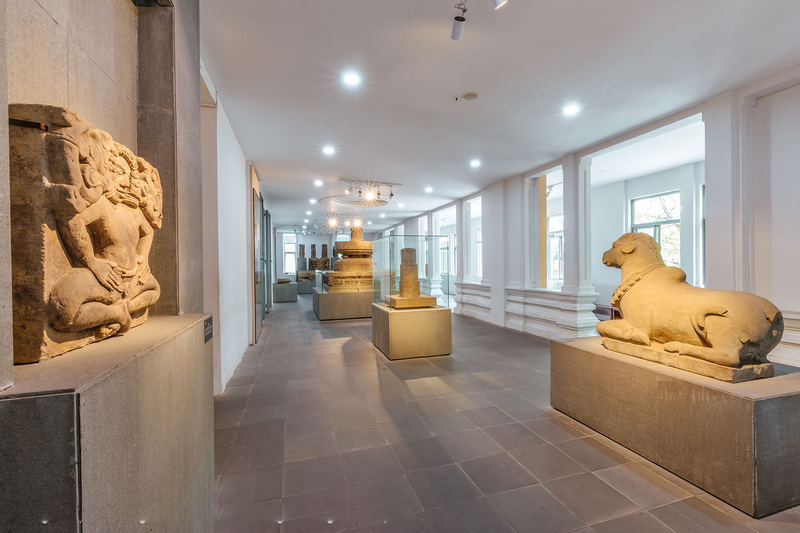峴港占婆雕刻博物館收藏並展出約500件古物，擺放整齊且細心保存