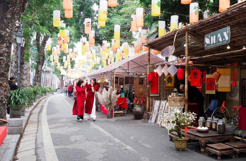 馮興壁畫街是年輕人河內3天2夜旅遊的新打卡點