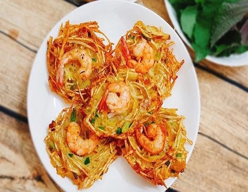 西湖炸蝦餅（Bánh tôm Tây Hồ）