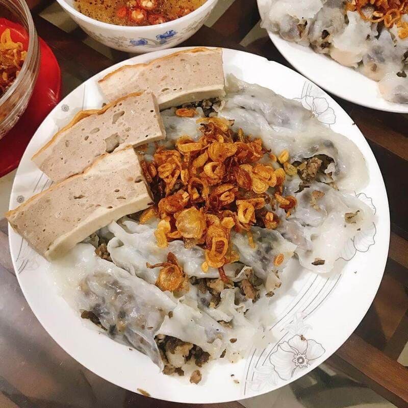 海防蒸米卷與其他地區的蒸米卷大致相似。