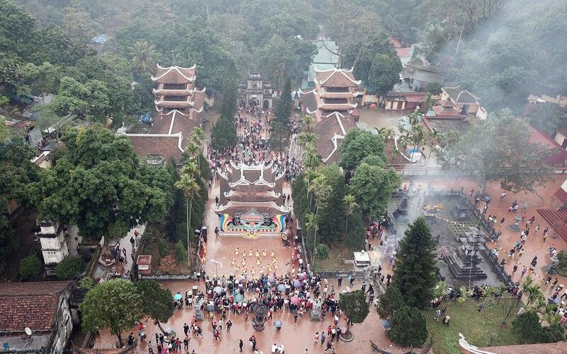 從高空俯瞰的香寺節慶盛況。