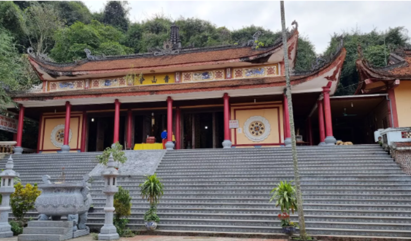 香香寺是一座擁有數百年歷史的古老寺廟。