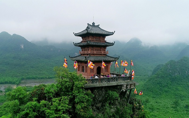 寺廟始建於丁朝時期