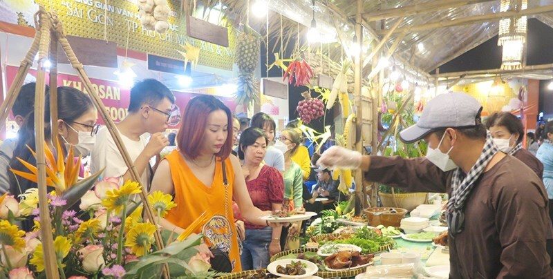 透過一趟西貢背包旅行，你可能會邂逅來自世界各國的知名料理