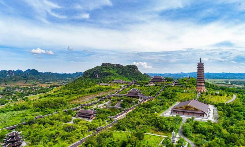 古都的年均氣溫約為 23.5°C，可說是相當適合旅遊的氣候。